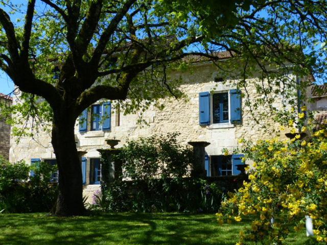 L'Echappee Belle Perigord Bed and Breakfast Cercles Exteriör bild